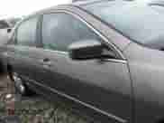 2006 Honda Accord EX-L z VIN 1HGCM56866A125228, wystawiony jako IAAI lot #42252525 z przebiegiem 254 398 mil mil oraz . Historia ofert i sprzedaży dostępna na DreamBid. Obrazek 13.