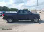 2012 Toyota Tundra z VIN 5TFRU5F11CX027728, wystawiony jako IAAI lot #43122765 z przebiegiem 196 119 mil mil oraz . Historia ofert i sprzedaży dostępna na DreamBid. Obrazek 14.