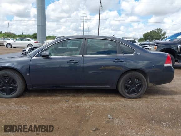 2008 Chevrolet Impala LS с VIN 2G1WB55K989200185, выставлен на аукционе IAAI как лот 43250066 с пробегом 185 955 миль миль и . История ставок и продаж доступна на DreamBid. Изображение 14.