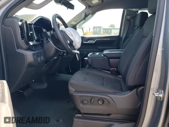 2025 Chevrolet Silverado 1500 with VIN 3GCPKKEK4SG306616, listed as a Copart auction lot 62552835 with 717 mi miles and Salvage title. Bid and sale history available at DreamBid. Image 7.
