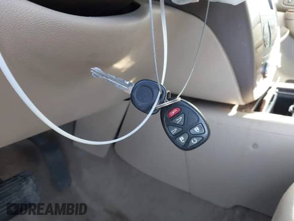 2012 Chevrolet Suburban LTZ z VIN 1GNSKKE75CR133445, wystawiony jako IAAI lot #41590306 z przebiegiem 203 592 mil mil oraz . Historia ofert i sprzedaży dostępna na DreamBid. Obrazek 9.