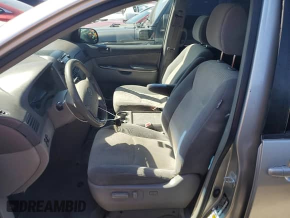 2009 Toyota Sienna CE с VIN 5TDZK23C59S240562, выставлен на аукционе Copart как лот 84761835 с пробегом 192 320 миль миль и Списание • Salvage title. История ставок и продаж доступна на DreamBid. Изображение 7.