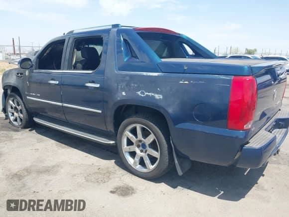 2007 Cadillac Escalade EXT with VIN 3GYFK62837G273010, listed as a IAAI auction lot 42678970 with Not provided miles and . Bid and sale history available at DreamBid. Image 3.