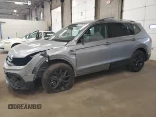 2024 Volkswagen Tiguan SE с VIN 3VV2B7AX5RM107578, выставлен на аукционе Copart как лот 82129615 с пробегом 3 775 миль миль и Списание • Salvage title. История ставок и продаж доступна на DreamBid. Изображение 1.