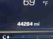 2023 Chevrolet Silverado 1500 LT z VIN 1GCPDDEK9PZ238990, wystawiony jako IAAI lot #43445604 z przebiegiem 44 284 mil mil oraz . Historia ofert i sprzedaży dostępna na DreamBid. Obrazek 15.