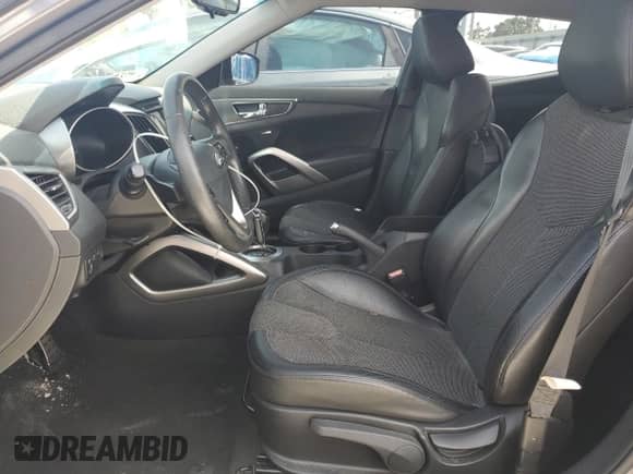 2012 Hyundai Veloster w/Black Int z VIN KMHTC6AD2CU032661, wystawiony jako Copart lot #64272815 z przebiegiem 71 216 mil mil oraz Szkoda całkowita • Salvage title. Historia ofert i sprzedaży dostępna na DreamBid. Obrazek 7.