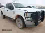 2019 Ford F-250 XL z VIN 1FT7X2B62KEC81439, wystawiony jako IAAI lot #43143386 z przebiegiem 148 419 mil mil oraz . Historia ofert i sprzedaży dostępna na DreamBid. Obrazek 1.