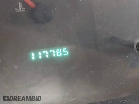 1999 Dodge 1500 z VIN 3B7HF13Z4XM579695, wystawiony jako IAAI lot #41795036 z przebiegiem 117 785 mil mil oraz . Historia ofert i sprzedaży dostępna na DreamBid. Obrazek 7.