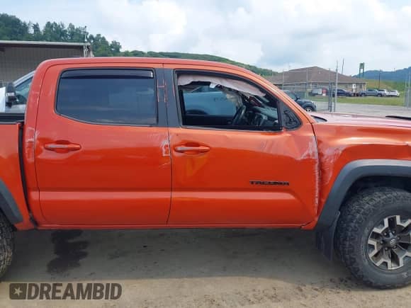 2017 Toyota Tacoma SR5 with VIN 3TMCZ5AN3HM115839, listed as a IAAI auction lot 42834889 with 100,600 mi miles and . Bid and sale history available at DreamBid. Image 19.