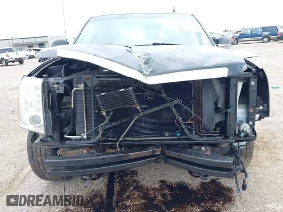 2007 Cadillac Escalade EXT with VIN 3GYFK62877G158216, listed as a IAAI auction lot 42148362 with 150,459 mi miles and . Bid and sale history available at DreamBid. Image 6.