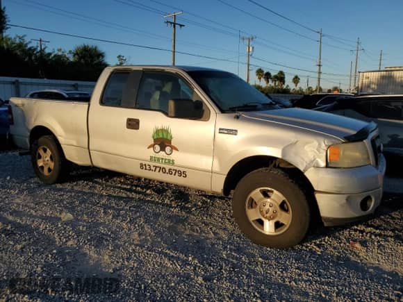 2006 Ford F-150 STX с VIN 1FTRX12W96NB49173, выставлен на аукционе Copart как лот 87278115 с пробегом 231 896 миль миль и На запчасти • Non repairable. История ставок и продаж доступна на DreamBid. Изображение 4.