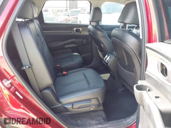 2021 Kia Sorento EX with VIN 5XYRH4LF2MG035520, listed as a IAAI auction lot 43082282 with 95,850 mi miles and . Bid and sale history available at DreamBid. Image 8.