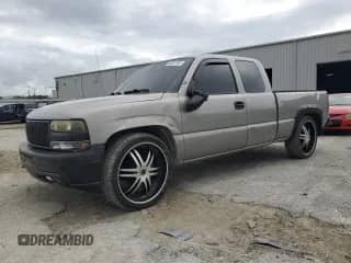 1999 Chevrolet Silverado 1500 LS с VIN 1GCEC19T1XZ141164, выставлен на аукционе Copart как лот 84831185 с пробегом 327 724 миль миль и Списание • Salvage title. История ставок и продаж доступна на DreamBid. Изображение 1.