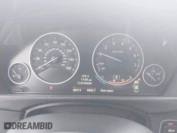 2014 BMW 4 Series 435i xDrive z VIN WBA3R5C58EK188668, wystawiony jako IAAI lot #39946954 z przebiegiem 89 513 mil mil oraz . Historia ofert i sprzedaży dostępna na DreamBid. Obrazek 7.