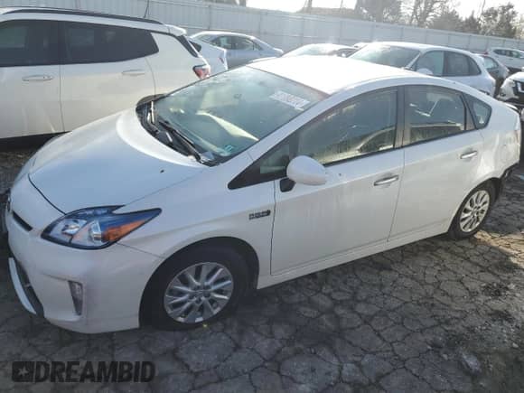 2012 Toyota Prius с VIN JTDKN3DP6C3011218, выставлен на аукционе Copart как лот 41780214 с пробегом Не указан миль и Списание • Salvage title. История ставок и продаж доступна на DreamBid. Изображение 1.