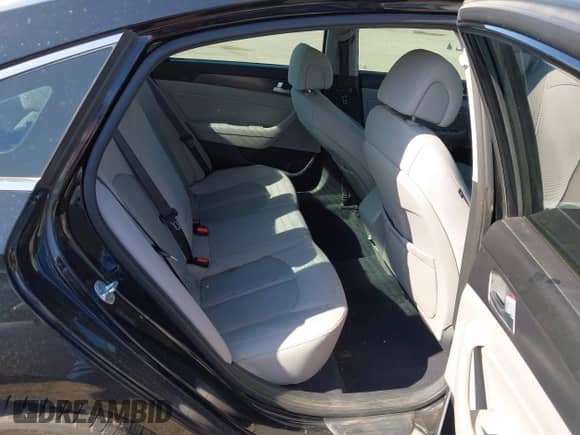 2015 Hyundai Sonata Limited z VIN 5NPE34AFXFH020419, wystawiony jako IAAI lot #42991086 z przebiegiem 129 913 mil mil oraz . Historia ofert i sprzedaży dostępna na DreamBid. Obrazek 8.