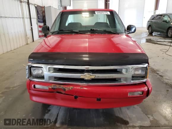 1995 Chevrolet S-10 LS с VIN 1GCCS1940S8145840, выставлен на аукционе Copart как лот 64029775 с пробегом 102 611 миль миль и Списание • Salvage title. История ставок и продаж доступна на DreamBid. Изображение 5.