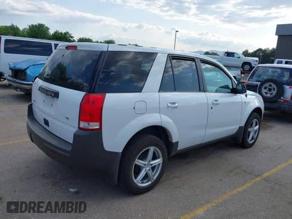 2004 Saturn VUE V6 с VIN 5GZCZ53454S889756, выставлен на аукционе IAAI как лот 42488291 с пробегом 175 167 миль миль и . История ставок и продаж доступна на DreamBid. Изображение 4.