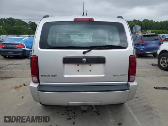 2009 Dodge Nitro SE with VIN 1D8GU28K19W534608, listed as a Copart auction lot 58582315 with 161,382 mi miles and Clean title. Bid and sale history available at DreamBid. Image 6.