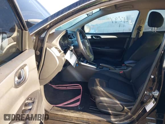 2017 Nissan Sentra SV z VIN 3N1AB7AP7HY410785, wystawiony jako IAAI lot #43384297 z przebiegiem 55 858 mil mil oraz . Historia ofert i sprzedaży dostępna na DreamBid. Obrazek 5.