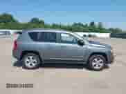 2013 Jeep Compass Sport z VIN 1C4NJCBA3DD265990, wystawiony jako IAAI lot #42644318 z przebiegiem 130 092 mil mil oraz . Historia ofert i sprzedaży dostępna na DreamBid. Obrazek 13.