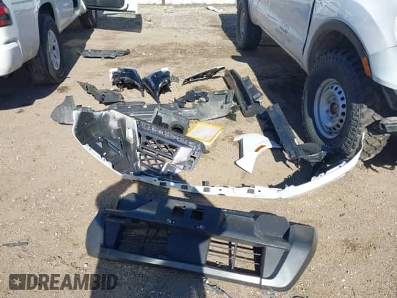 2024 Nissan Frontier SV с VIN 1N6ED1EJ3RN672813, выставлен на аукционе IAAI как лот 41272489 с пробегом 9 231 миль миль и . История ставок и продаж доступна на DreamBid. Изображение 18.