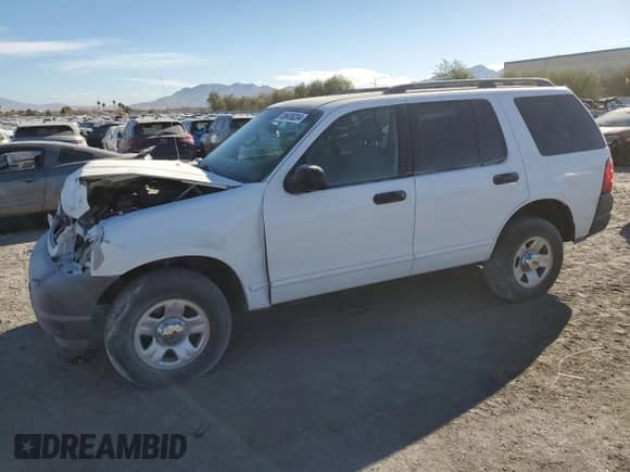 2003 Ford Explorer XLS with VIN 1FMZU62K93ZA77443, listed as a Copart auction lot 86638204 with 217,151 mi miles and Salvage title. Bid and sale history available at DreamBid. Image 1.