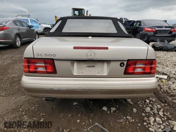2000 Mercedes-Benz SL 500 with VIN WDBFA68F1YF195102, listed as a Copart auction lot 65043725 with 96,355 mi miles and Clean title. Bid and sale history available at DreamBid. Image 6.