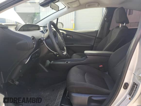 2019 Toyota Prius L Eco с VIN JTDKARFU9K3085328, выставлен на аукционе Copart как лот 82207835 с пробегом 177 544 миль миль и Списание • Salvage title. История ставок и продаж доступна на DreamBid. Изображение 7.