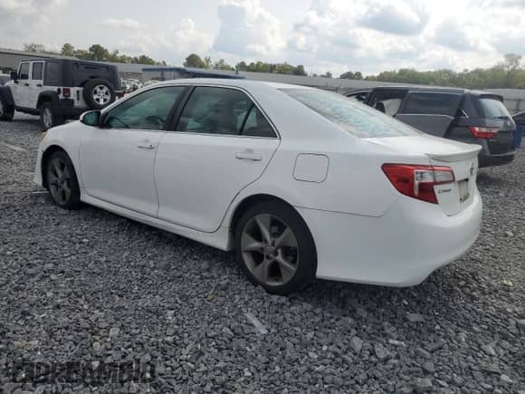 2014 Toyota Camry L с VIN 4T1BF1FK5EU303714, выставлен на аукционе Copart как лот 71257775 с пробегом 198 095 миль миль и Списание • Salvage title. История ставок и продаж доступна на DreamBid. Изображение 2.