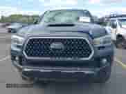 2019 Toyota Tacoma SR5 с VIN 5TFAZ5CN6KX076900, выставлен на аукционе IAAI как лот 43184388 с пробегом 110 382 миль миль и . История ставок и продаж доступна на DreamBid. Изображение 12.
