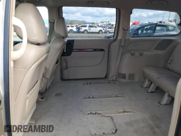 2007 Hyundai Entourage GLS с VIN KNDMC233876041882, выставлен на аукционе Copart как лот 51543355 с пробегом 217 748 миль миль и Списание • Salvage title. История ставок и продаж доступна на DreamBid. Изображение 11.