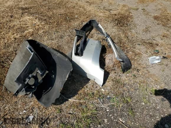 2015 Chevrolet Suburban LTZ z VIN 1GNSKKKC8FR245890, wystawiony jako Copart lot #80150495 z przebiegiem 216 132 mil mil oraz Czysty tytuł • Clean title. Historia ofert i sprzedaży dostępna na DreamBid. Obrazek 13.