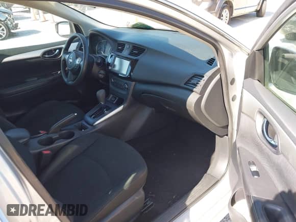 2019 Nissan Sentra S с VIN 3N1AB7AP7KY357545, выставлен на аукционе IAAI как лот 43080692 с пробегом 79 467 миль миль и . История ставок и продаж доступна на DreamBid. Изображение 5.