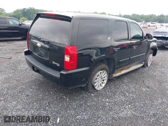 2009 Chevrolet Tahoe with VIN 1GNFK13599R101684, listed as a IAAI auction lot 42665585 with 191,589 mi miles and . Bid and sale history available at DreamBid. Image 4.