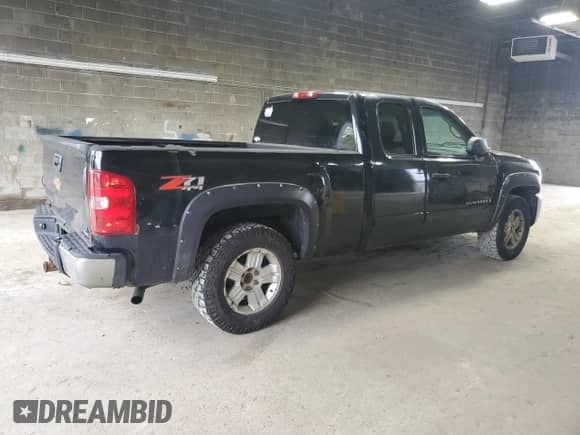 2007 Chevrolet Silverado 1500 1LT with VIN 2GCEK190171509697, listed as a Copart auction lot 80943505 with 264,365 mi miles and Clean title. Bid and sale history available at DreamBid. Image 3.