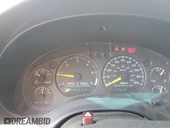 2000 Chevrolet S-10 LS z VIN 1GCDT19WXY8137627, wystawiony jako Copart lot #69748865 z przebiegiem 126 588 mil mil oraz Szkoda całkowita • Salvage title. Historia ofert i sprzedaży dostępna na DreamBid. Obrazek 9.
