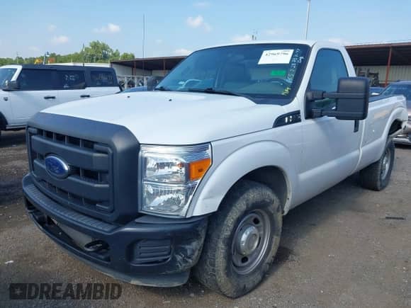 2016 Ford F-250 XL z VIN 1FTBF2A60GEB38947, wystawiony jako IAAI lot #42969796 z przebiegiem 130 112 mil mil oraz . Historia ofert i sprzedaży dostępna na DreamBid. Obrazek 2.