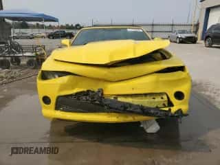 2015 Chevrolet Camaro LT z VIN 2G1FD3D34F9155615, wystawiony jako Copart lot #71740605 z przebiegiem 117 849 mil mil oraz Szkoda całkowita • Salvage title. Historia ofert i sprzedaży dostępna na DreamBid. Obrazek 5.