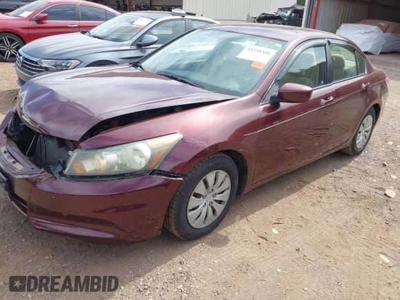 2011 Honda Accord LX z VIN 1HGCP2F36BA071188, wystawiony jako IAAI lot #43350348 z przebiegiem 98 331 mil mil oraz . Historia ofert i sprzedaży dostępna na DreamBid. Obrazek 2.