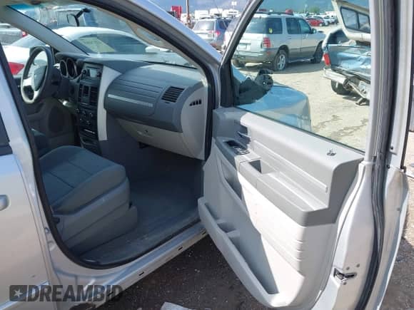 2010 Dodge Grand Caravan SE с VIN 2D4RN4DE1AR341486, выставлен на аукционе IAAI как лот 42576865 с пробегом 168 436 миль миль и . История ставок и продаж доступна на DreamBid. Изображение 5.