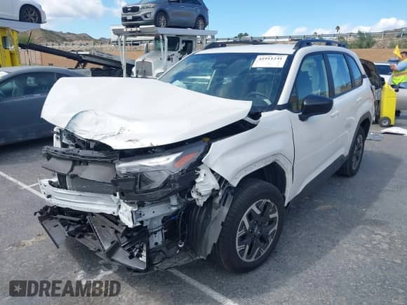 2025 Subaru Forester z VIN JF2SLDAC4SH419796, wystawiony jako IAAI lot #41911241 z przebiegiem 6 359 mil mil oraz . Historia ofert i sprzedaży dostępna na DreamBid. Obrazek 18.