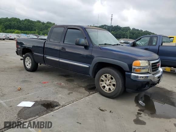 2005 GMC Sierra 1500 SLE z VIN 1GTEK19B25E342814, wystawiony jako Copart lot #63089625 z przebiegiem 183 931 mil mil oraz Nie do naprawy • Non repairable. Historia ofert i sprzedaży dostępna na DreamBid. Obrazek 4.