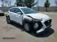 2021 Hyundai Kona SE с VIN KM8K12AA9MU741024, выставлен на аукционе Copart как лот 65244715 с пробегом 68 613 миль миль и Списание • Salvage title. История ставок и продаж доступна на DreamBid. Изображение 13.