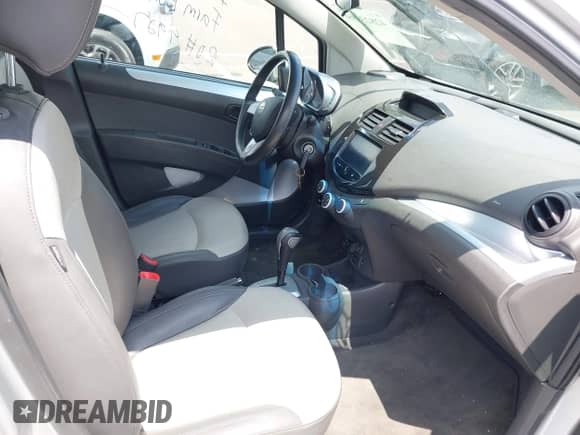 2013 Chevrolet Spark LT с VIN KL8CF6S90DC511036, выставлен на аукционе IAAI как лот 42823599 с пробегом 73 321 миль миль и . История ставок и продаж доступна на DreamBid. Изображение 5.