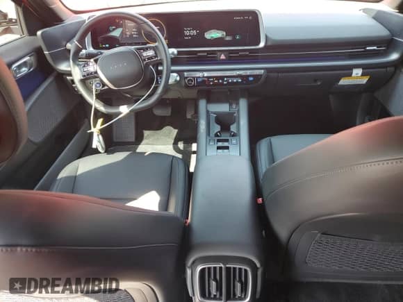 2025 Hyundai Ioniq 6 SEL с VIN KMHM34AA7SA085760, выставлен на аукционе Copart как лот 68665165 с пробегом 9 367 миль миль и Списание • Salvage title. История ставок и продаж доступна на DreamBid. Изображение 8.