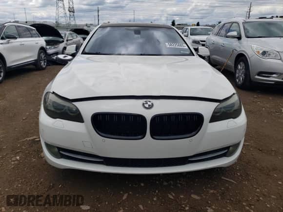 2012 BMW 5 Series 528i с VIN WBAXG5C56CDY28398, выставлен на аукционе Copart как лот 58225885 с пробегом 124 545 миль миль и Чистый • Clean title. История ставок и продаж доступна на DreamBid. Изображение 5.