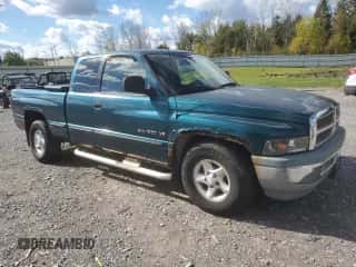 1998 Dodge 1500 z VIN 3B7HC12Z2WG209076, wystawiony jako Copart lot #74892394 z przebiegiem 219 965 mil mil oraz Szkoda całkowita • Salvage title. Historia ofert i sprzedaży dostępna na DreamBid. Obrazek 4.