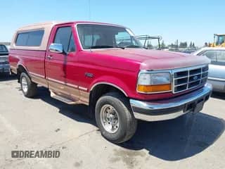 1995 Ford F-150 z VIN 1FTEF14N4SNB63112, wystawiony jako IAAI lot #42872666 z przebiegiem 104 400 mil mil oraz . Historia ofert i sprzedaży dostępna na DreamBid. Obrazek 1.