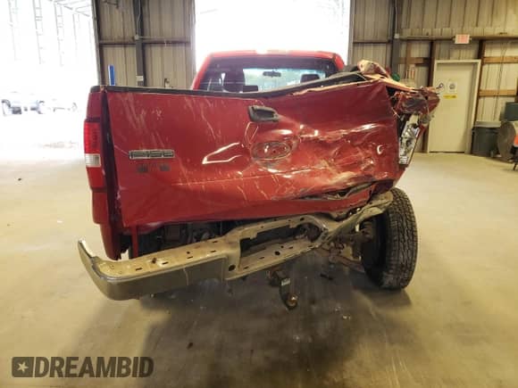 2005 Ford F-150 XL z VIN 1FTRF14535NB09886, wystawiony jako Copart lot #68297544 z przebiegiem 221 508 mil mil oraz Szkoda całkowita • Salvage title. Historia ofert i sprzedaży dostępna na DreamBid. Obrazek 6.